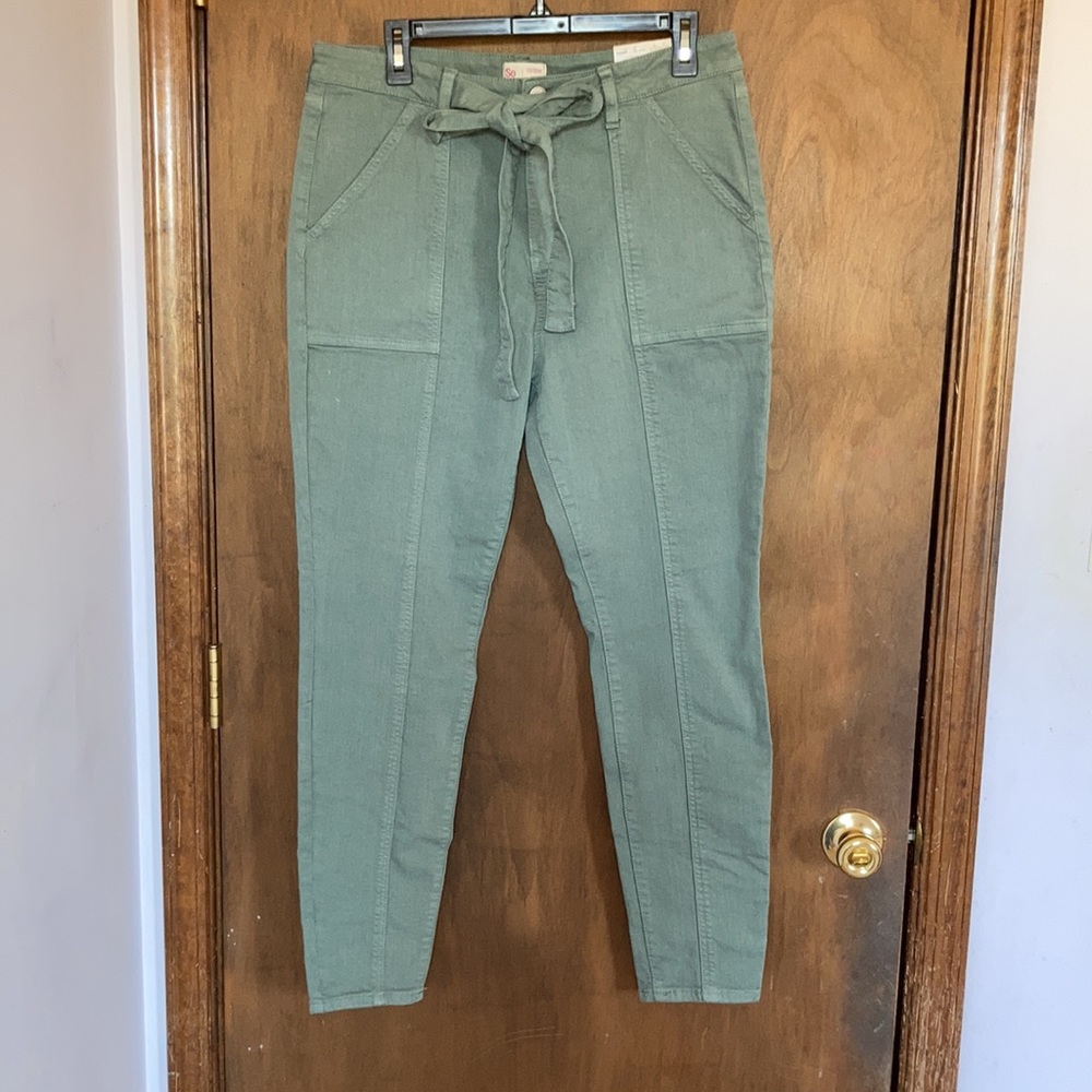 So high rise belted jegging green size 15 / 32 juniors - Picture 12 of 17